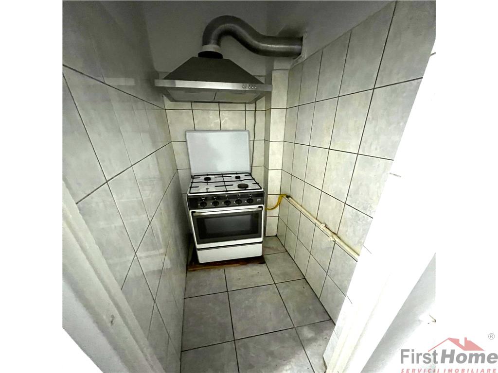 Garsoniera confort 1 , etaj 2, zona Sud, bloc 1996, 42mp