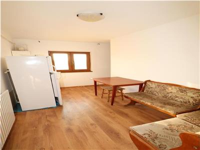 Apartament 4 camere de vanzare, Spitalul Judetean
