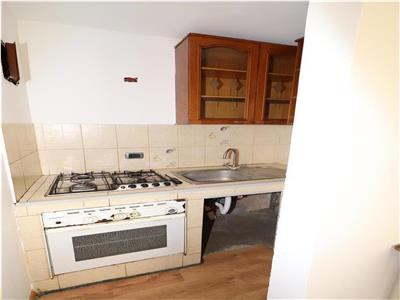 Apartament 4 camere de vanzare, Spitalul Judetean