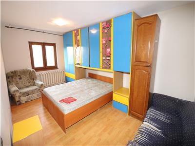 Apartament 4 camere de vanzare, Spitalul Judetean