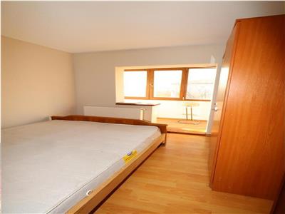 Apartament 4 camere de vanzare, Spitalul Judetean