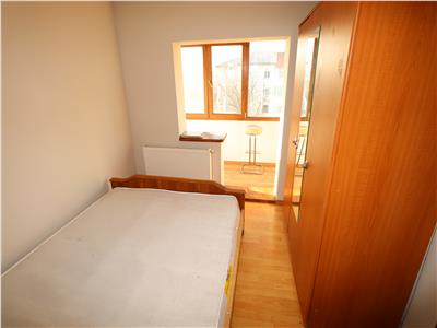 Apartament 4 camere de vanzare, Spitalul Judetean