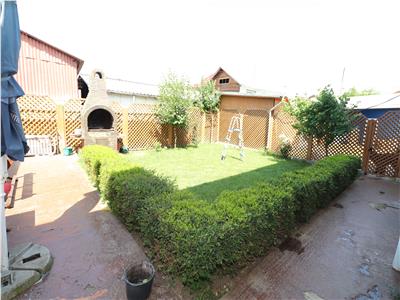 Vila de vanzare zona Obor P+1+M , teren 800mp
