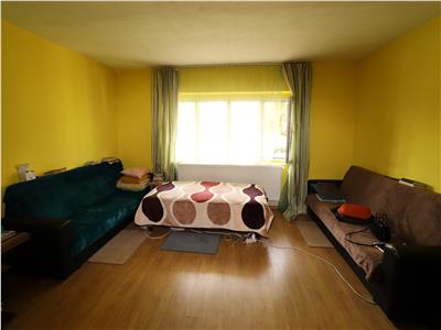Apartament 4 camere, zona Lidl Fosta Autogara, de vanzare