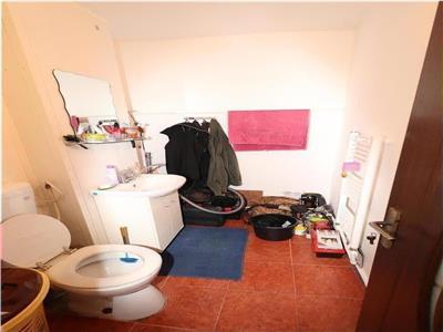 Apartament 4 camere, zona Lidl Fosta Autogara, de vanzare
