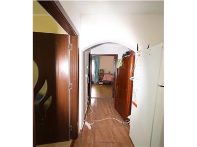 Apartament 4 camere, zona Lidl Fosta Autogara, de vanzare