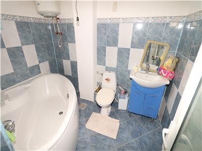Apartament 2 camere , bdul Unirii, etaj 4/10, zona Capela Militara
