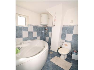 Apartament 2 camere , bdul Unirii, etaj 4/10, zona Capela Militara