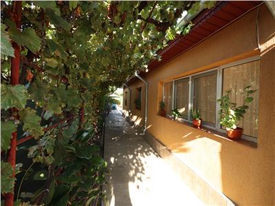 Casa de vanzare, zona restaurant Ghibi