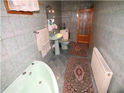 Casa de vanzare, zona restaurant Ghibi