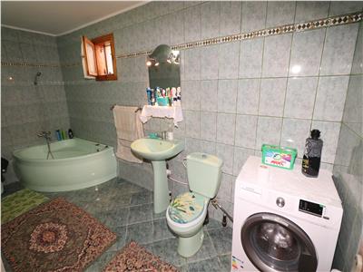 Casa de vanzare, zona restaurant Ghibi