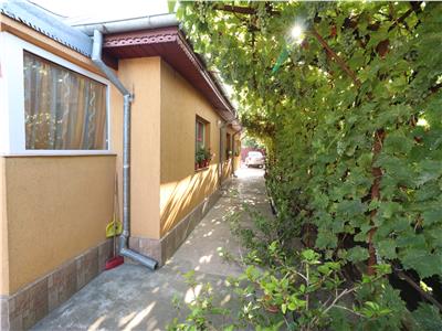 Casa de vanzare, zona restaurant Ghibi