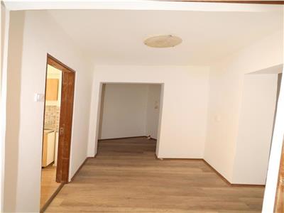 Garsoniera de vanzare, etaj 7/8 zona Big