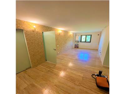 Apartament 2 camere, zona Penny 1 Decembrie, de vanzare