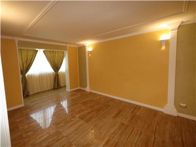 Apartament 2 camere, zona Penny 1 Decembrie, de vanzare