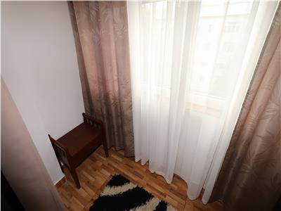 Apartament 3 camere, mobilat si utilat, zona Paco Sud, de vanzare