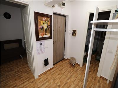 Apartament 3 camere, mobilat si utilat, zona Paco Sud, de vanzare