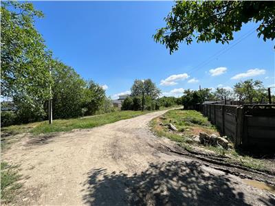 Teren intravilan, Strada Cotesti  Langa Escape  Pool, de vanzare