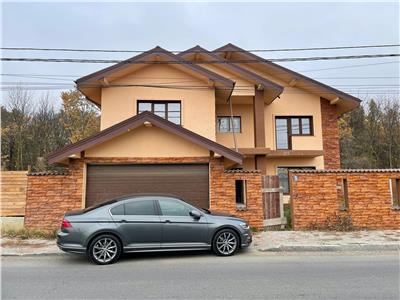 Vila P+1+M de vanzare la poalele Crangului