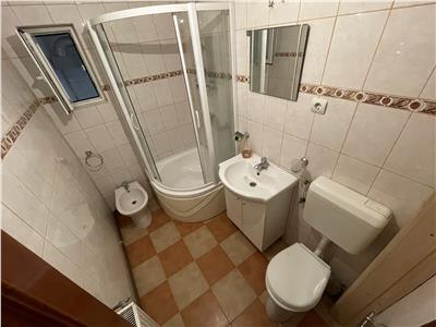 Apartament 3 camere, etaj 1, zona Jandarmerie, CT, de vanzare