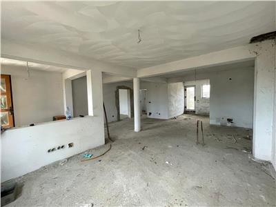 Vila Duplex de vanzare in Garoafa la gri !