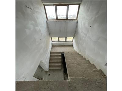 Vila Duplex de vanzare in Garoafa la gri !