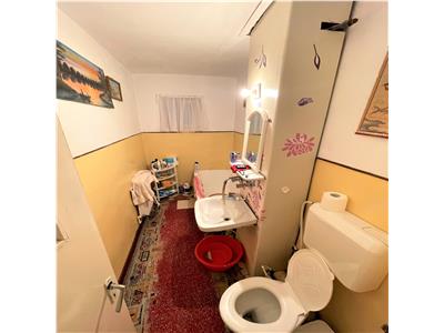 Apartament 3 camere, etaj 2, CT, central, zona Scoala 10