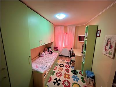 Apartament 4 camere+spatiu verde, parter, mobilat+utilat, zona Gara