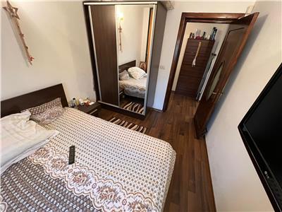 Apartament 3 camere, zona Centrala, parter, renovat si mobilat