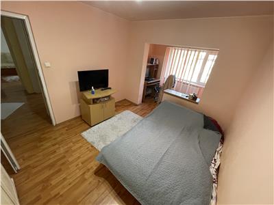 Apartament 2 camere, etaj 2, zona Paco 2 Stejari