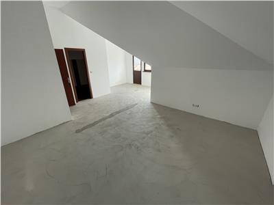 Spatiu Comercial stradal,500 mp,3,80 v, P+E1, zona Scoala 7