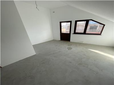 Spatiu Comercial stradal,500 mp,3,80 v, P+E1, zona Scoala 7