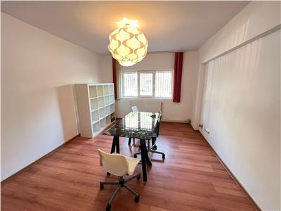 Apartament 3 camere, parter, zona  Spitalul Militar