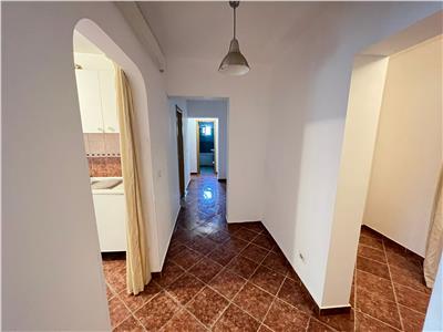Apartament 3 camere, parter, zona  Spitalul Militar