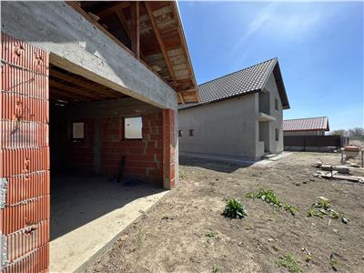 Casa P+M la rosu de vanzare,  in Focsani, zona SUD