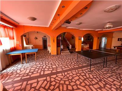 Spatiu comercial de vanzare in Jorasti