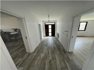Vila 2021,3 camere,CT, predare la cheie,zona rezidentiala Golesti