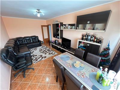 Apartament 2 camere , 62mp, zona Comisia Centrala , etaj 3