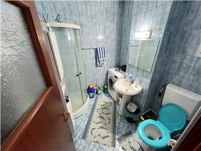 Apartament 2 camere , 62mp, zona Comisia Centrala , etaj 3