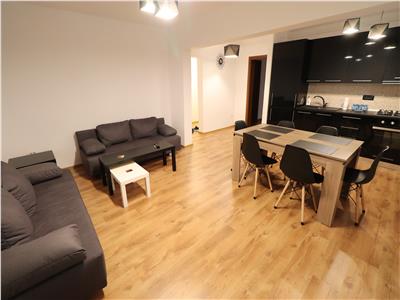 Apartament 3 camere,mobilat+utilat, ULTRACENTRAL, etaj 3