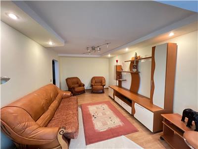 Apartament 3 camere, renovat si mobilat complet, etaj 2