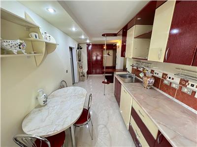 Apartament 3 camere, renovat si mobilat complet, etaj 2