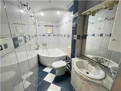 Apartament 3 camere, renovat si mobilat complet, etaj 2