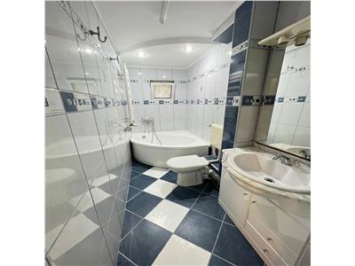 Apartament 3 camere, renovat si mobilat complet, etaj 2