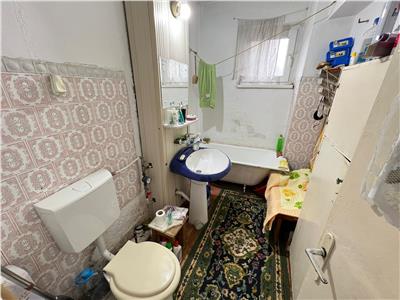 Apartament 3 camere, etaj 1, zona ultracentral  Bld Unirii