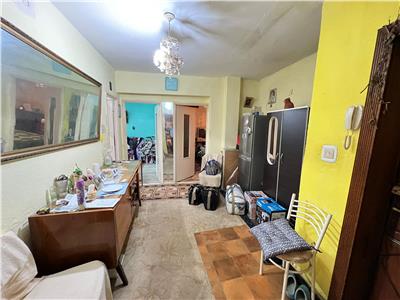 Apartament 3 camere, etaj 1, zona ultracentral  Bld Unirii