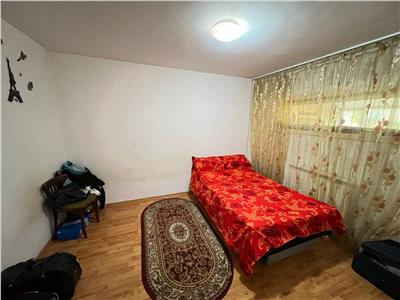 Apartament 2 camere, 60mp, etaj 3/3 cu acoperis, zona 2 Stejari