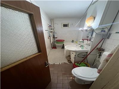 Apartament 2 camere,64 mp, centrala termica,parter, Longinescu