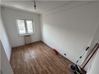 3 camere, Piata Moldovei, Centrala Termica , partial mobilat