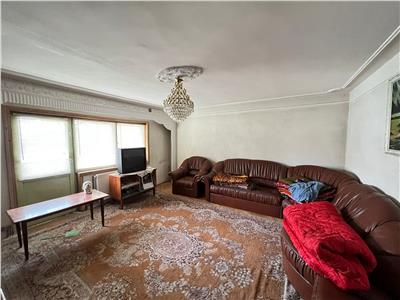 Apartament super spatios 4 camere, zona Aviatori sud etaj 3